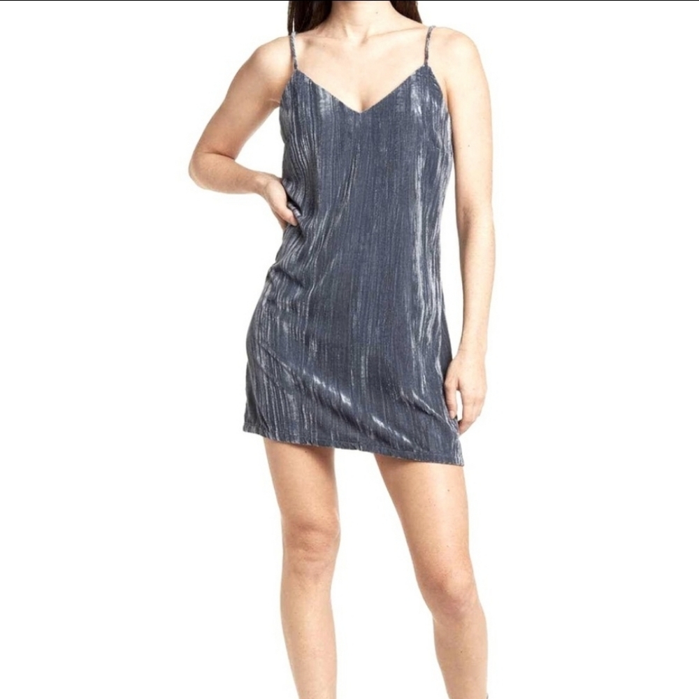 Elodie Blue Velvet Textured Mini Dress Size Large - Picture 2 of 5